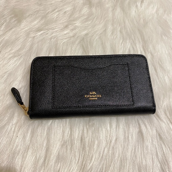 Coach purse and wallet set